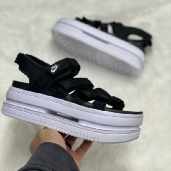Nike Shoes - Nike Icon Classic Womens Casual Shoes Black DH0224-001 VNDS Sz 8